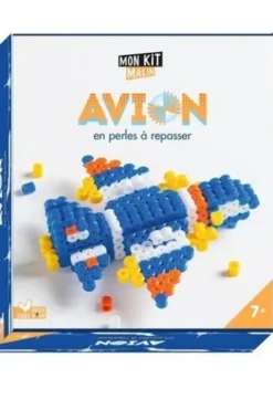 Avion en perles à repasser. Avec 360 perles, des modèles, 1 feuille de papier cuisson et 1 plaque pour positionner les perles, Amstramgram