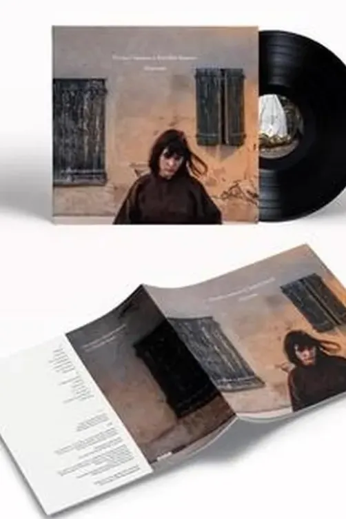 Nouveau. Avec 1 disque vinyle, Nicolas Comment