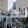Saint-Lazare, Delphine Désveaux